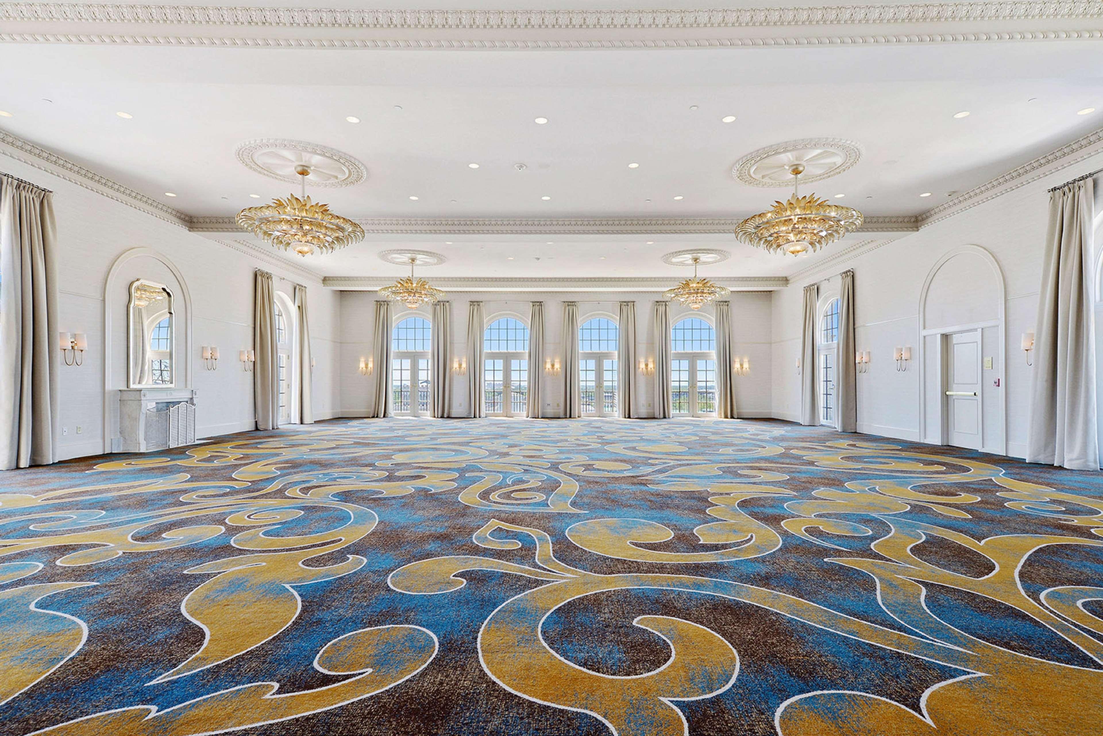 Hilton Baton Rouge Capitol Center Exterior foto