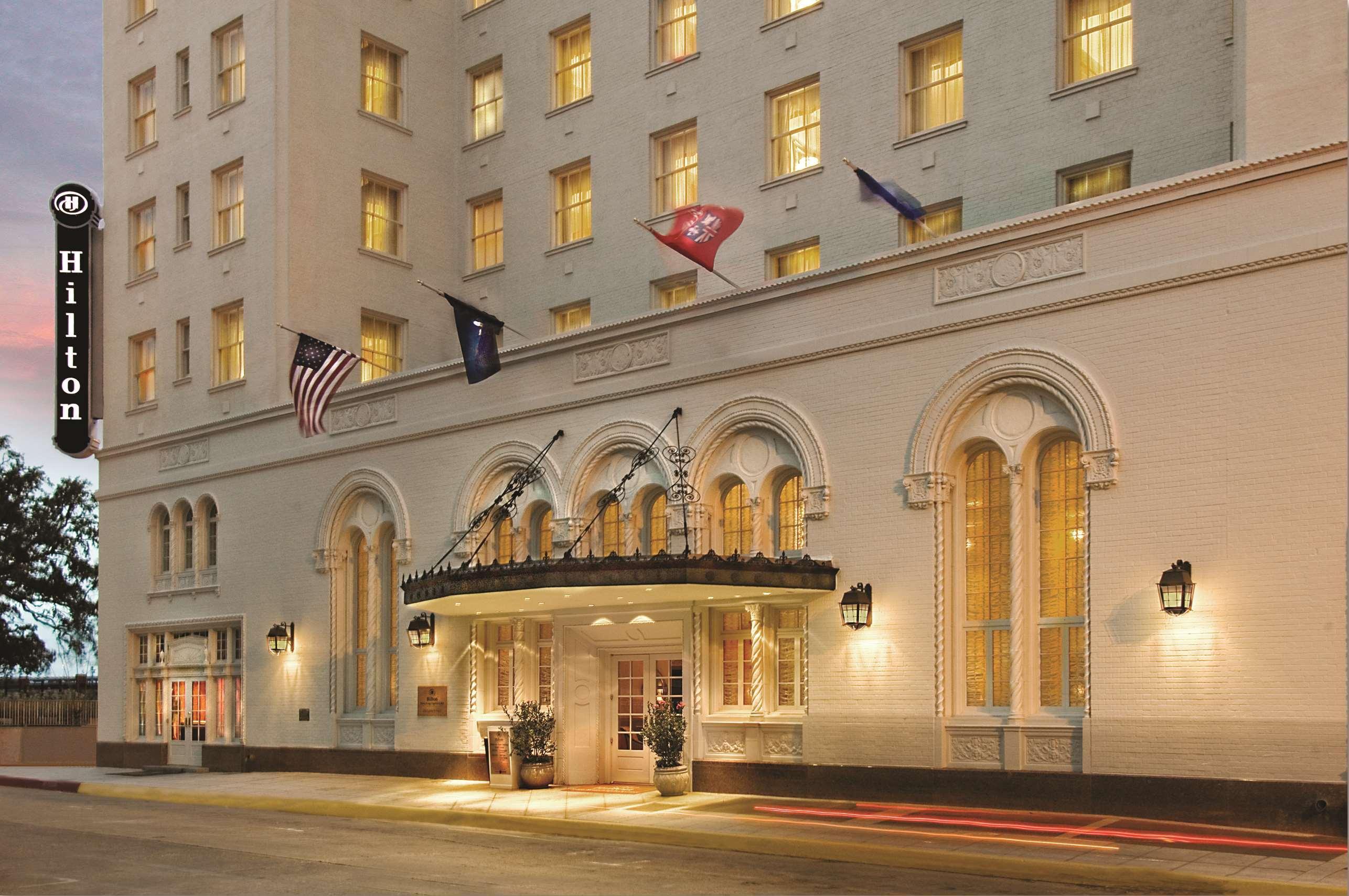 Hilton Baton Rouge Capitol Center Exterior foto